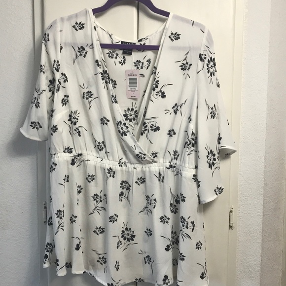 Torrid short sleeve blouse - Picture 1 of 3
